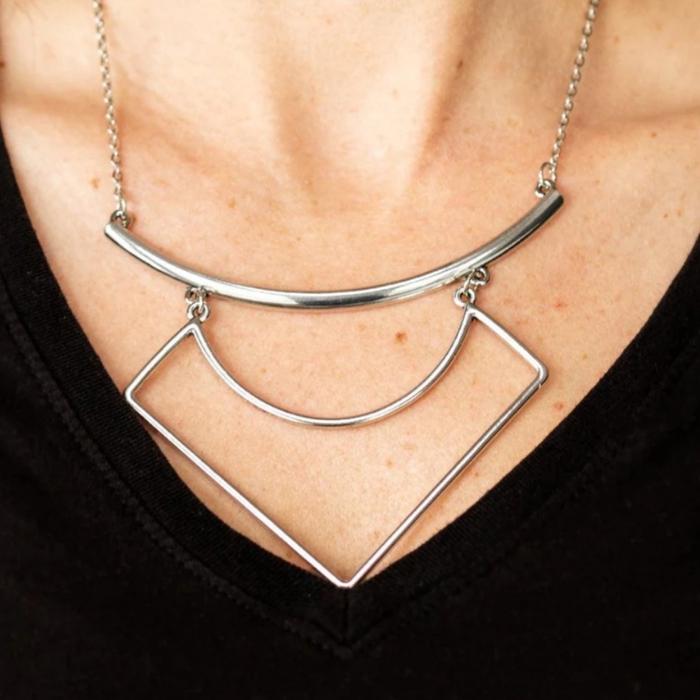 Paparazzi Egyptian Edge Silver Necklace